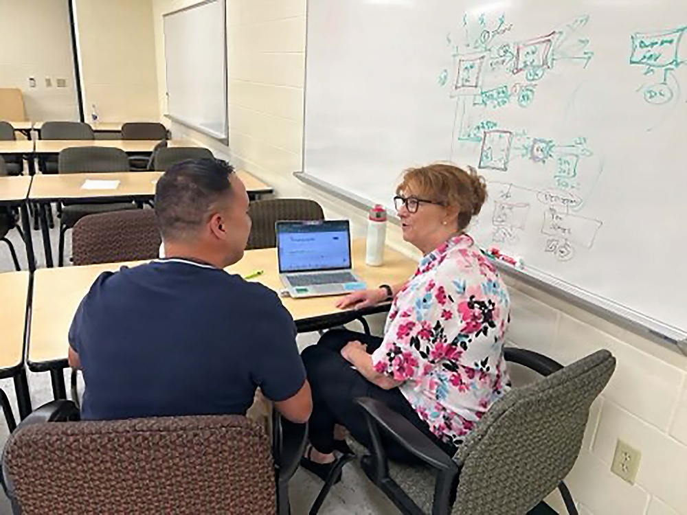 Army Reserve divisions team up to boost Soldier financial readiness