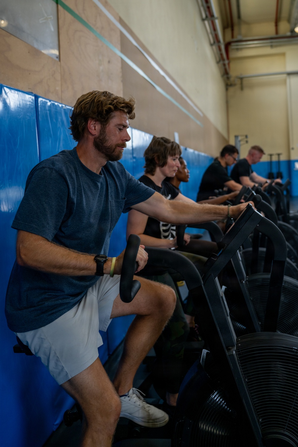 Fundación del curso avanzado para líderes de fitness entre pares; el entrenador detrás de la cultura