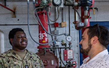 Across the Supply Chain: Meet the Fleet Brings Sailor and Civilian Counterparts Together