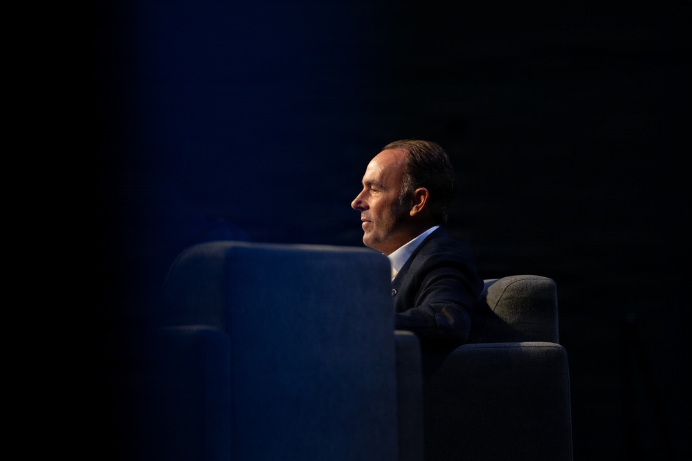 DAY 2: FIRESIDE CHAT: MOBILIZING PRIVATE MARKETS AS A STRATEGIC DEFENSE ASSET