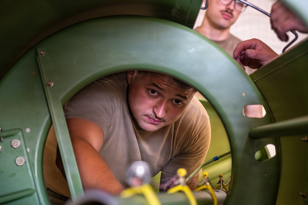 Building Mission Ready Airmen: 31st MXS Conducts Cross-Functional Training