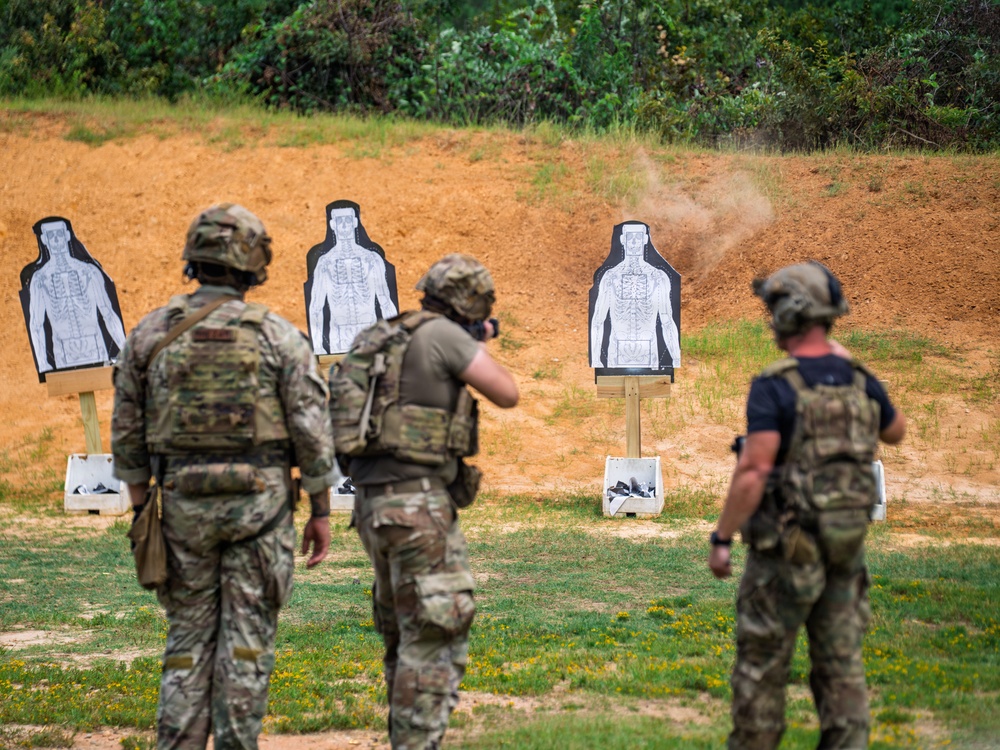 3rd SFG(A) conducts foreign internal defense training during training exercise with 82nd Airborne Division