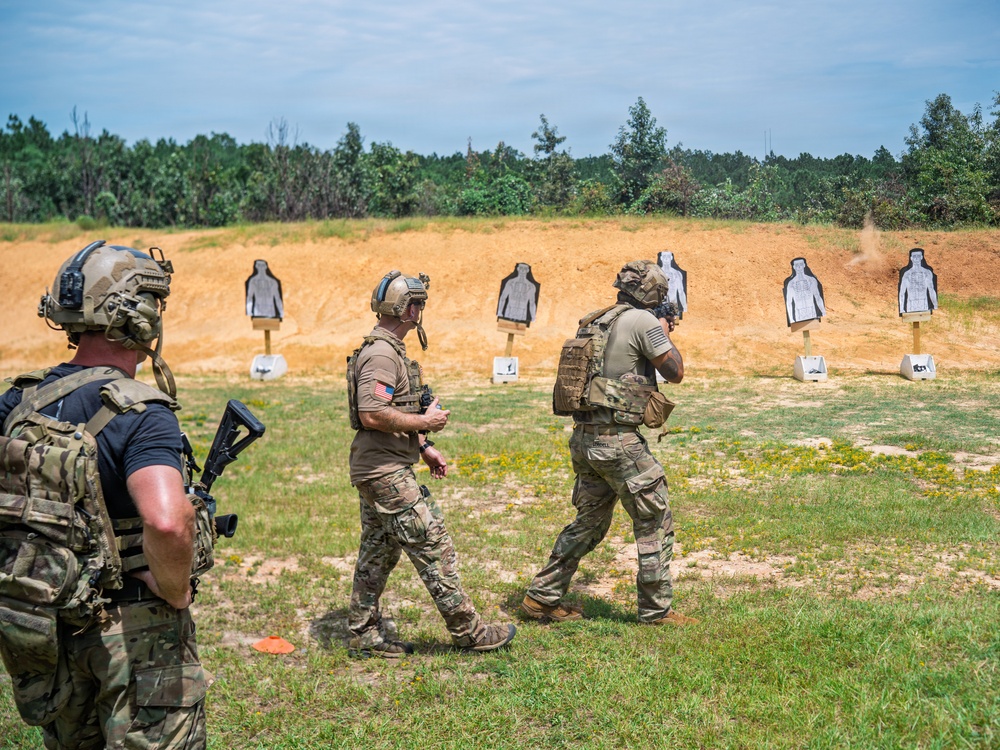 3rd SFG(A) conducts foreign internal defense training during training exercise with 82nd Airborne Division
