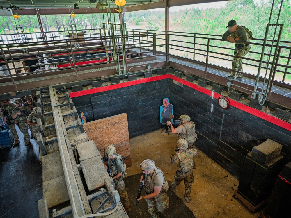 3rd SFG(A) conducts foreign internal defense training during training exercise with 82nd Airborne Division