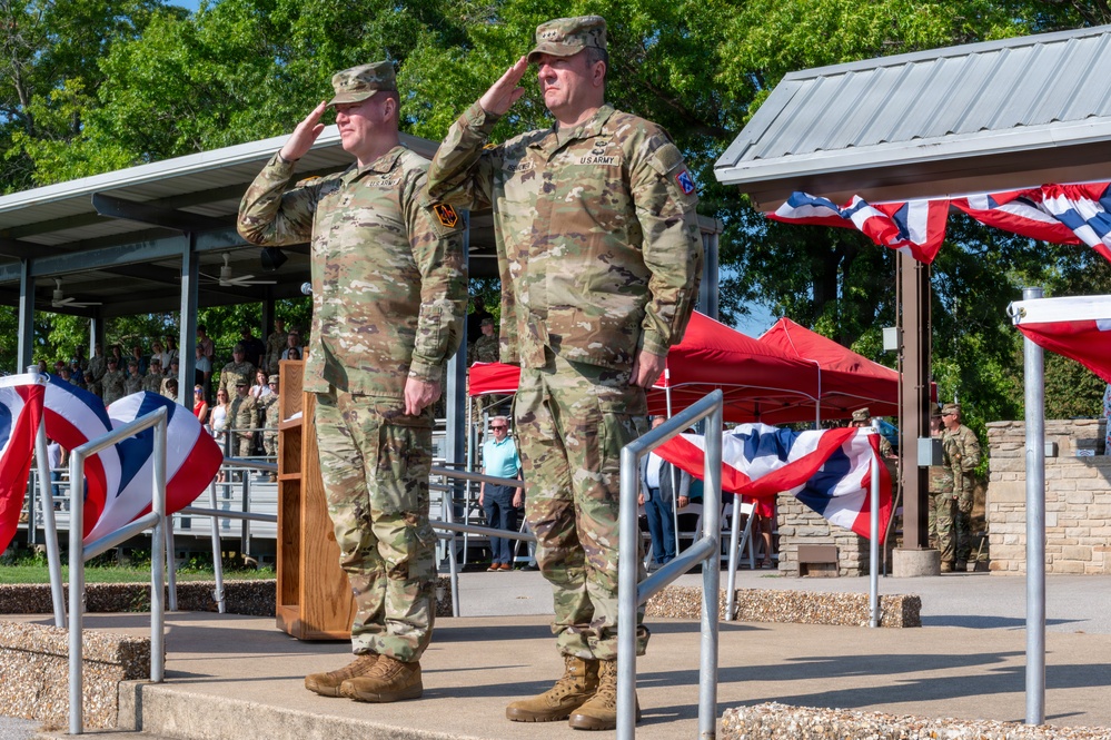 Fort Leonard Wood bids farewell as Beck relinquishes command, retires
