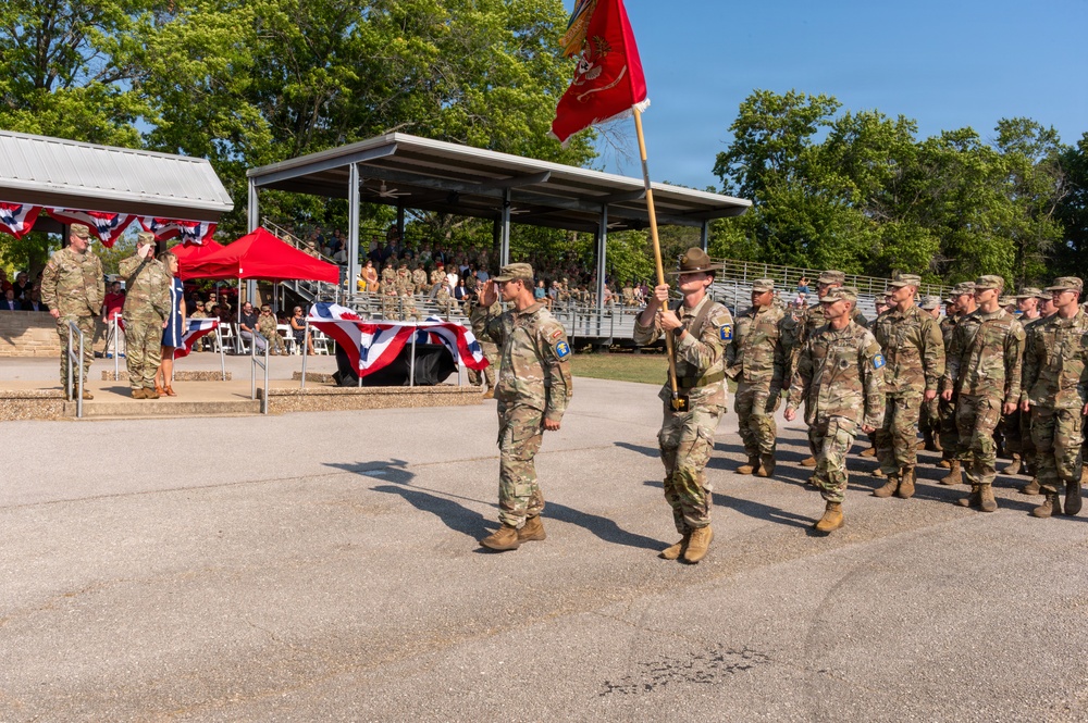 Fort Leonard Wood bids farewell as Beck relinquishes command, retires