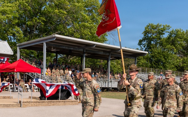 Fort Leonard Wood bids farewell as Beck relinquishes command, retires