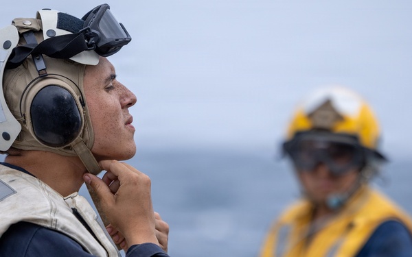 Flight Operations Aboard USS Ross (DDG 71)