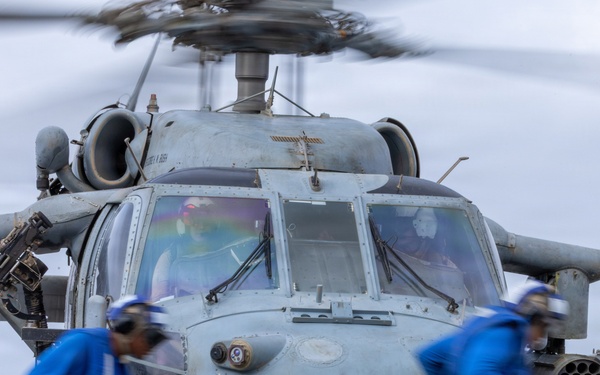 Flight Operations Aboard USS Ross (DDG 71)
