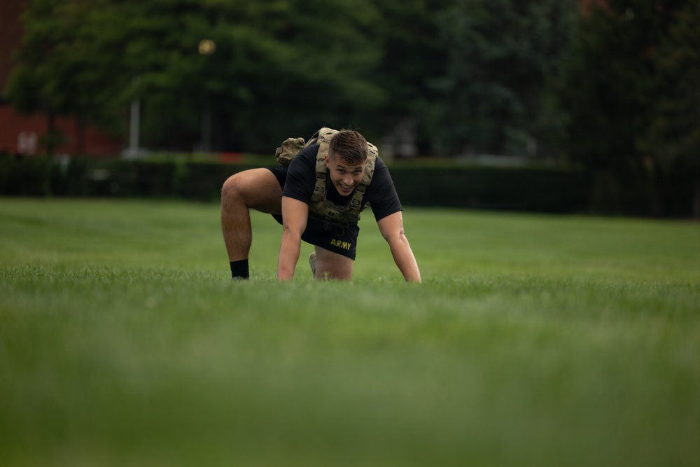 Leaders From The Old Guard Conduct APEX Path Physical Training