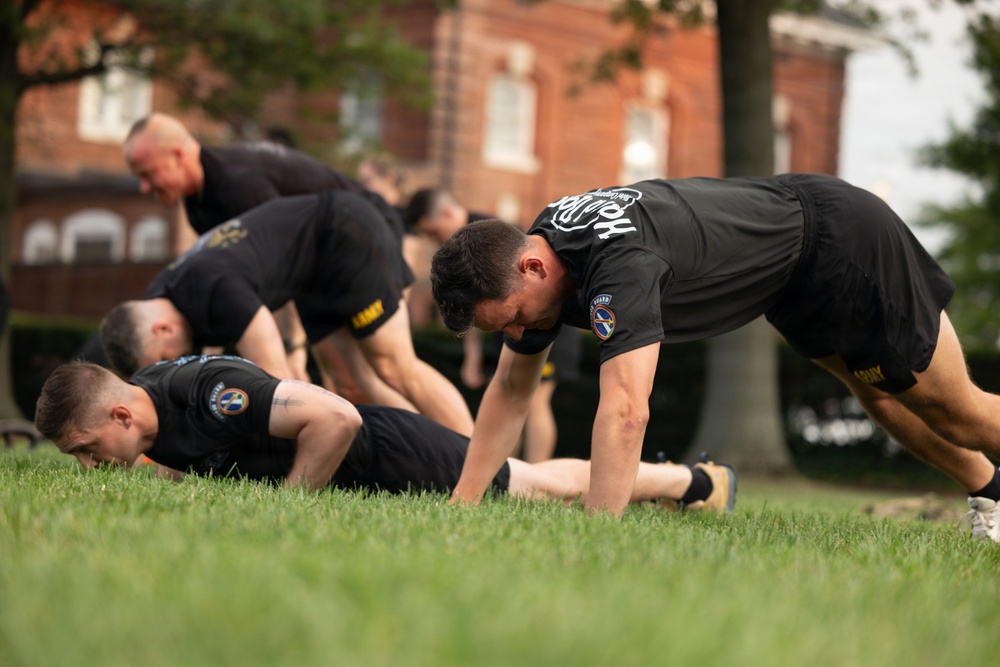 Leaders From The Old Guard Conduct APEX Path Physical Training