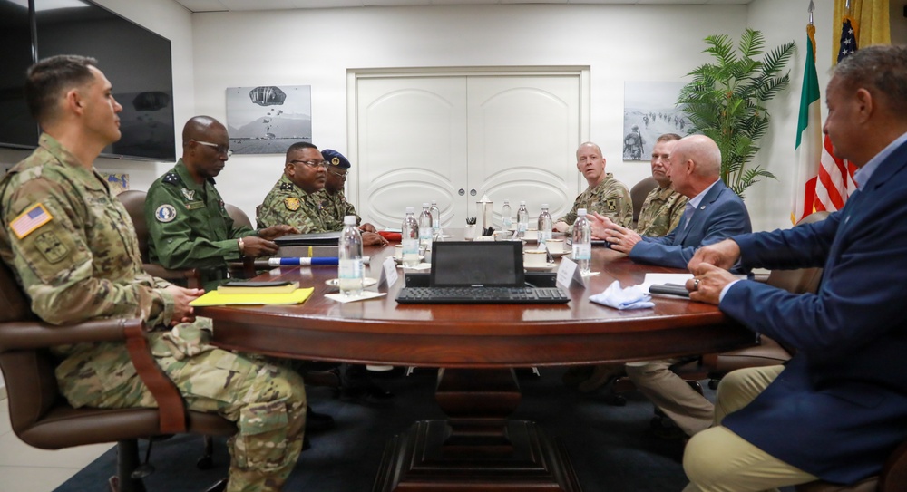 US, Central African Republic hold garrison management engagement in Italy