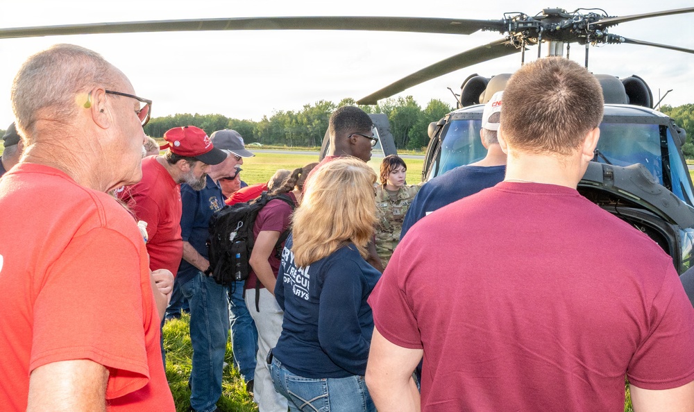 Pa. National Guard conducts helicopter orientation for emergency responders