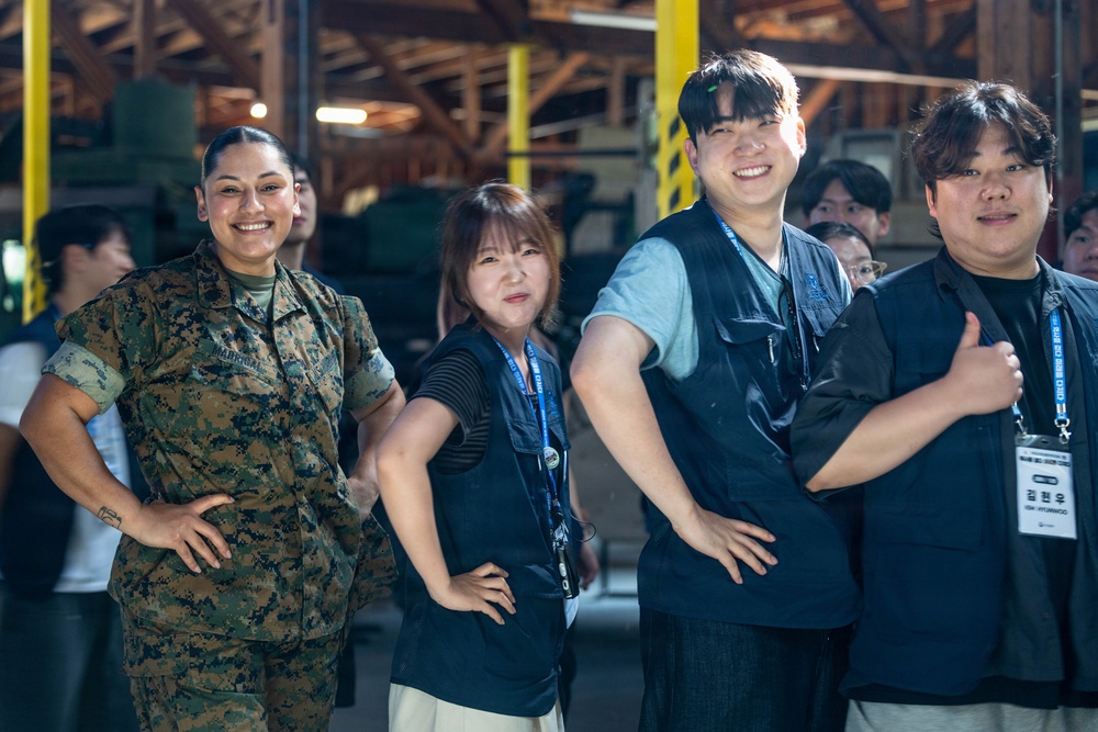 U.S. Marines with 1st MARDIV host South Korean Ministry of Patriots and Veterans Affairs