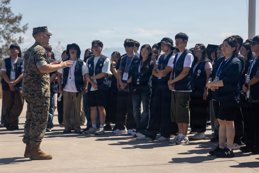 U.S. Marines with 1st MARDIV host South Korean Ministry of Patriots and Veterans Affairs