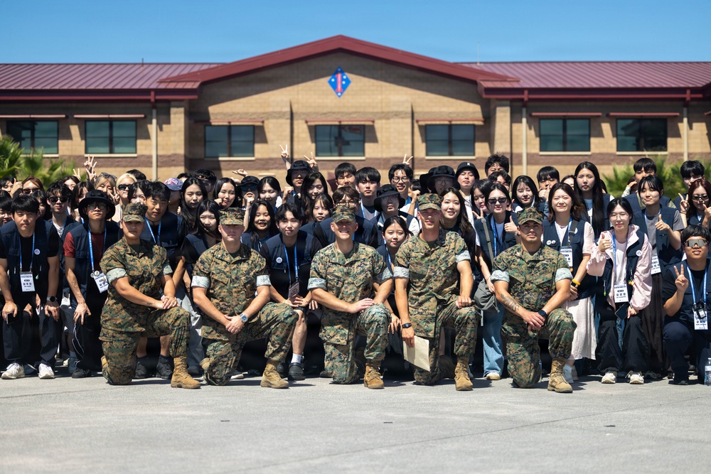 U.S. Marines with 1st MARDIV host South Korean Ministry of Patriots and Veterans Affairs