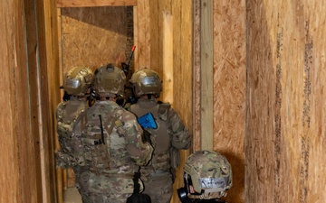 Emergency Managers Strengthen Readiness Through Joint Training