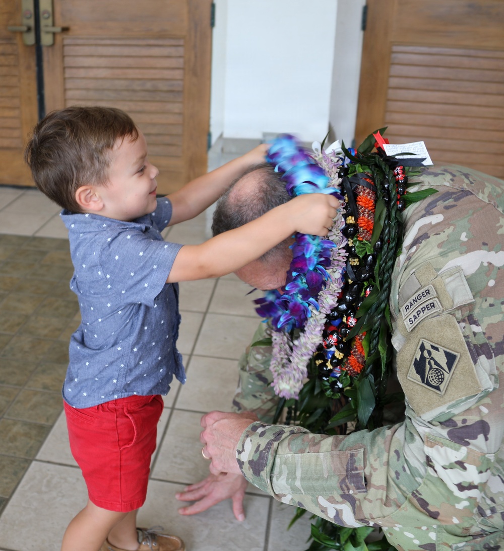 Goetz Relinquishes Command of USACE Pacific Ocean Division