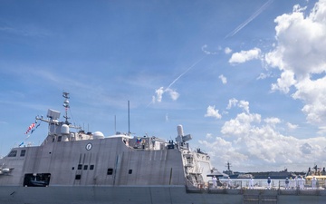 USS Minneapolis-Saint Paul (LCS 21) Departs Mayport for Deployment