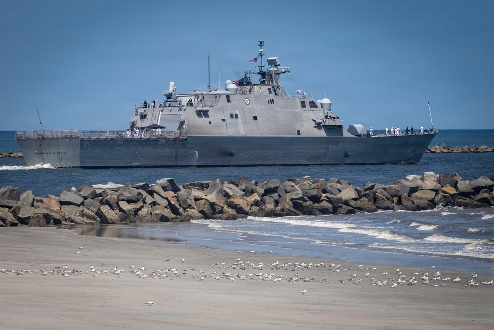 USS Minneapolis-Saint Paul (LCS 21) Departs from Naval Station Mayport for Scheduled Deployment