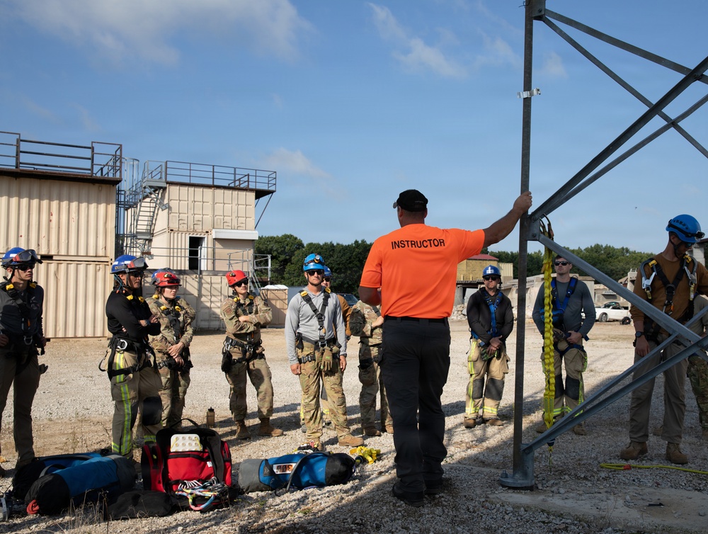 USAR Instructor Trains Airmen During Patriot 26