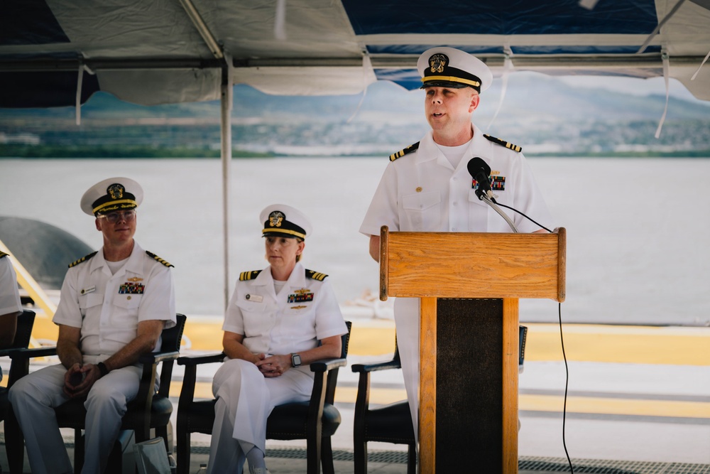 Navy Munitions Command Pacific East Asia Division Unit Pearl Harbor Holds Change of Command and Retirement Ceremony at West Loch Joint Base Pearl Harbor-Hickam
