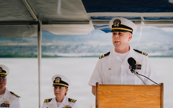 Navy Munitions Command Pacific East Asia Division Unit Pearl Harbor Holds Change of Command and Retirement Ceremony at West Loch Joint Base Pearl Harbor-Hickam
