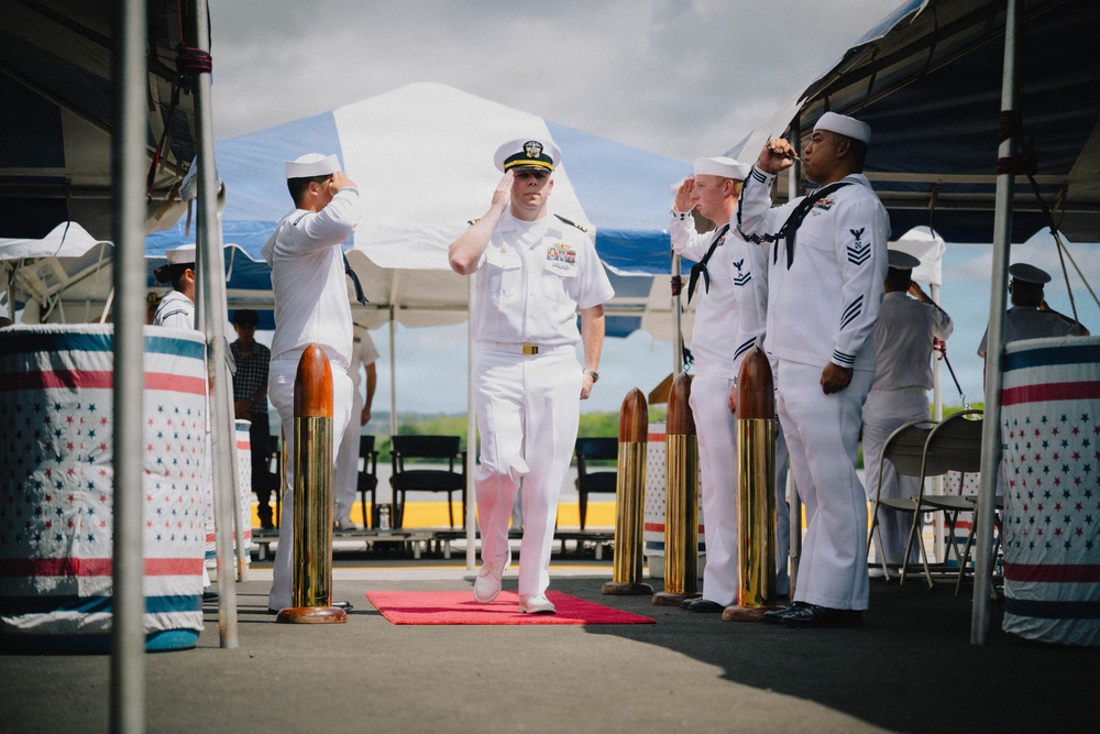 Navy Munitions Command Pacific East Asia Division Unit Pearl Harbor Holds Change of Command and Retirement Ceremony at West Loch Joint Base Pearl Harbor-Hickam