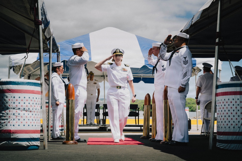 Navy Munitions Command Pacific East Asia Division Unit Pearl Harbor Holds Change of Command and Retirement Ceremony at West Loch Joint Base Pearl Harbor-Hickam