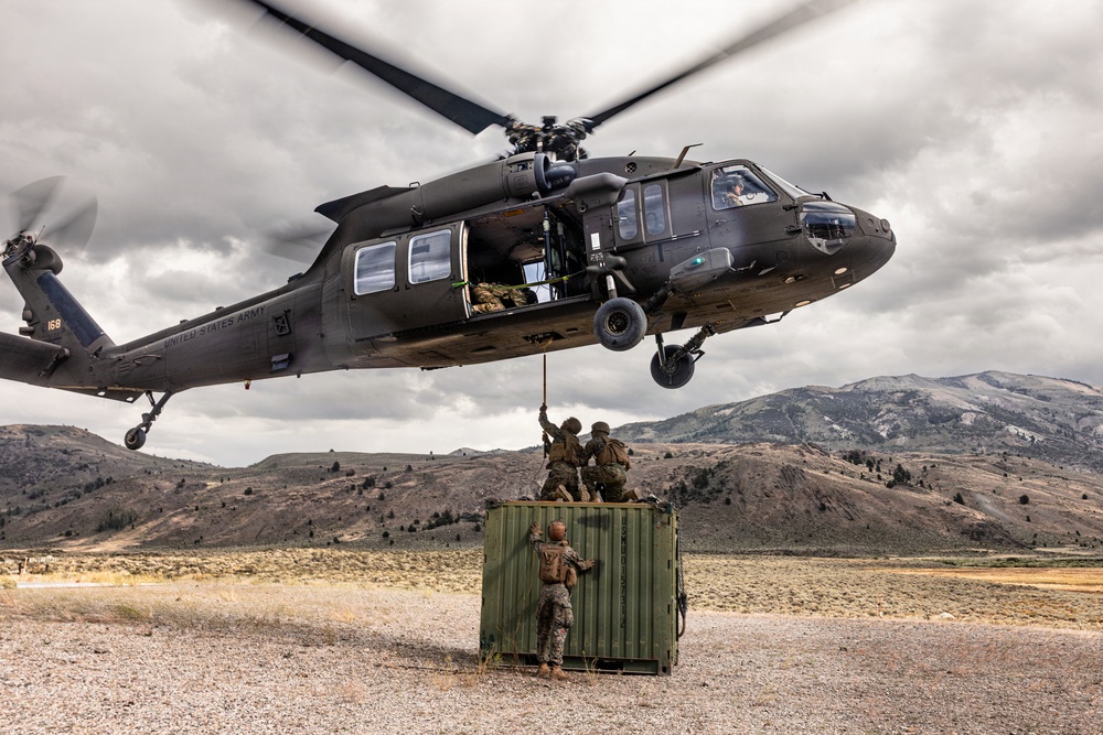 1st DSB conduct external load operations with UH-60