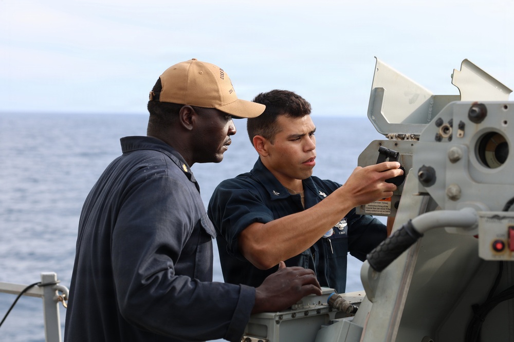 USS Farragut (DDG 99) Participates in TFEX