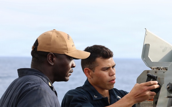 USS Farragut (DDG 99) Participates in TFEX