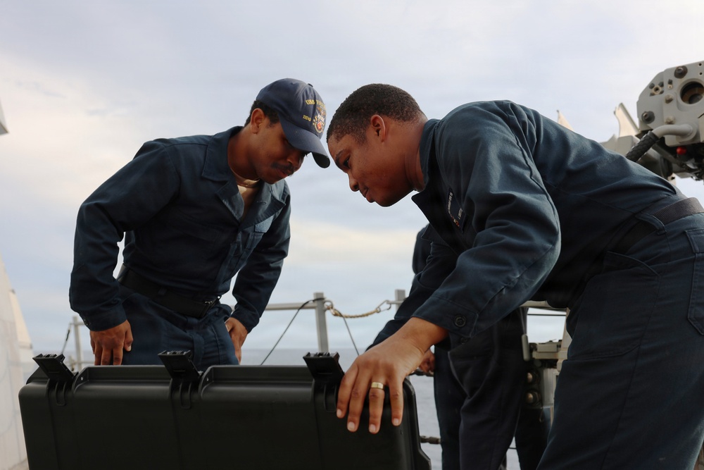 USS Farragut (DDG 99) Participates in TFEX