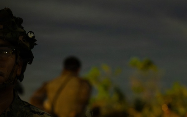 U.S. Marines and Sailors Conduct a Combat Trauma Management Course Evaluation