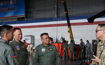 Hawaii Army National Guard and the Philippine Air Force, 205th Tactical Helicopter Wing Conduct a Static Display during the Joint Task Force Lapu Lapu at Clark Air Base, Pampanga, Philippines