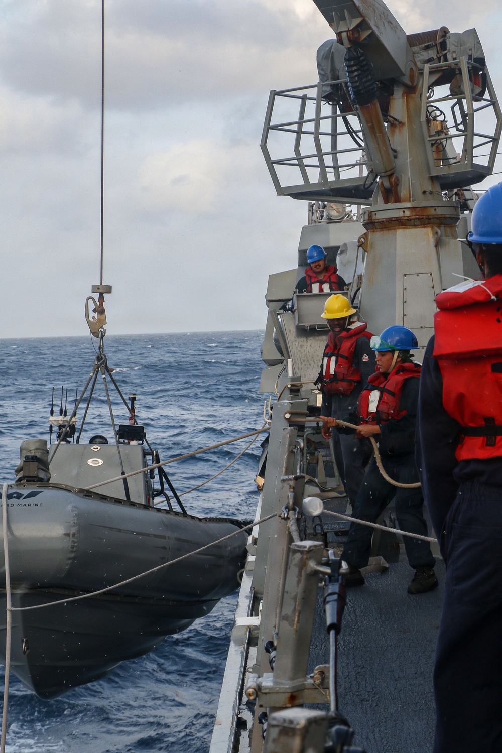 Frank E. Petersen Jr. Sailors Conduct a Seamanship Training Team Drill