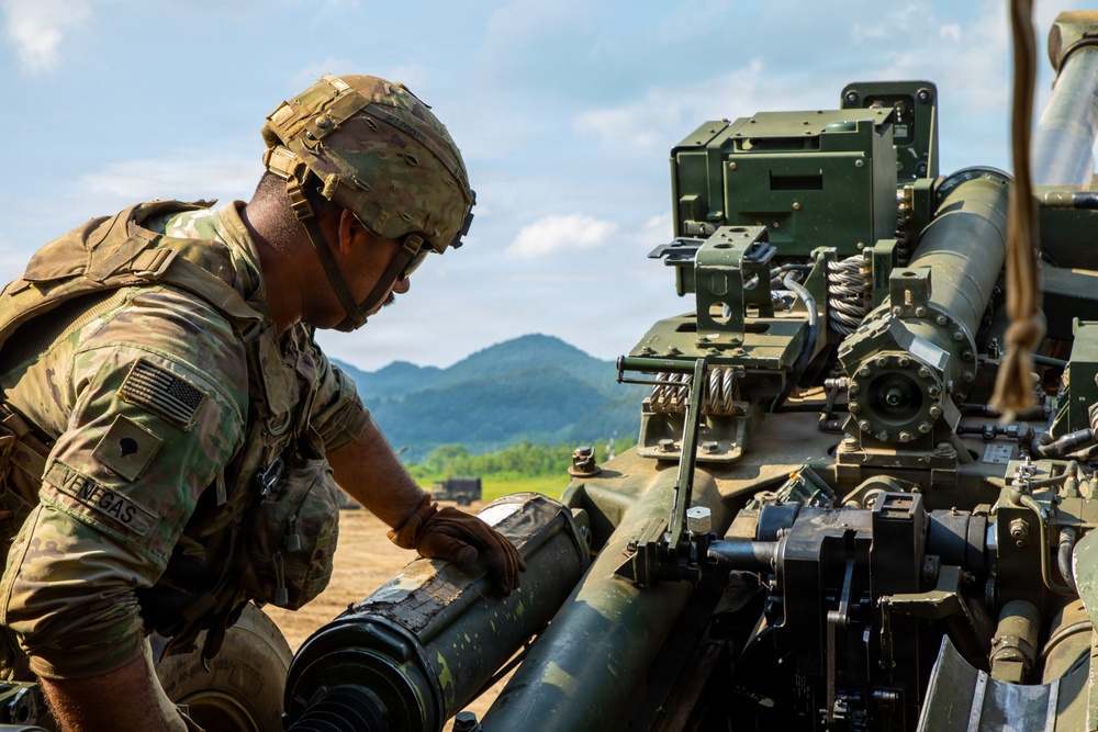 2nd Stryker Combat Brigade, 2d Infantry Division conducts Live Sensor-to-Shooter Exercise
