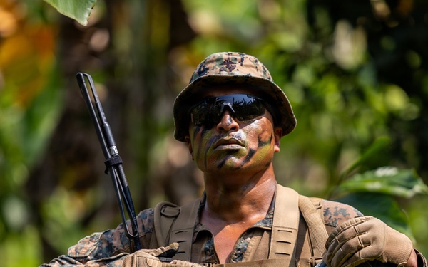 MRF-D Marines, Indonesian marines perform full mission profile exercise during platoon exchange