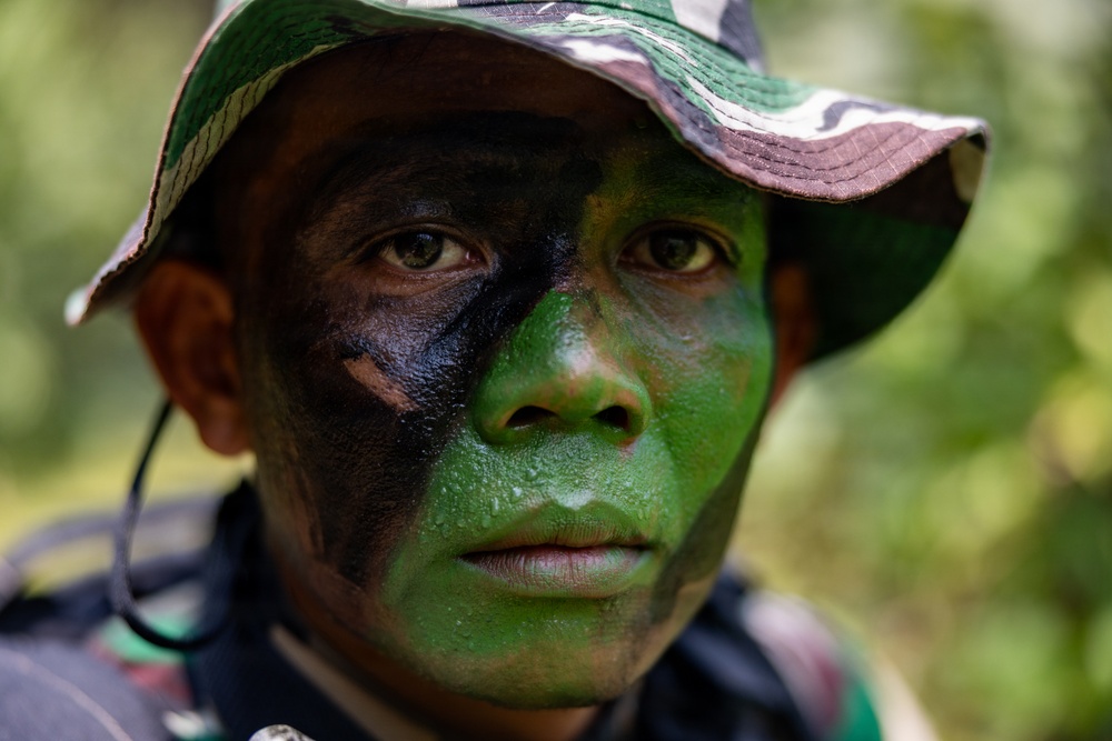 MRF-D Marines, Indonesian marines perform full mission profile exercise during platoon exchange