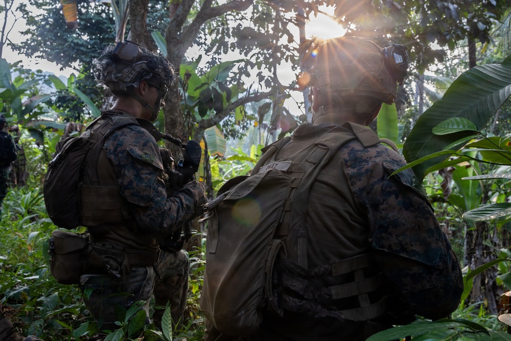 MRF-D Marines, Indonesian marines perform full mission profile exercise