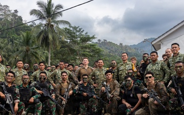 MRF-D Marines, Indonesian marines perform full mission profile exercise
