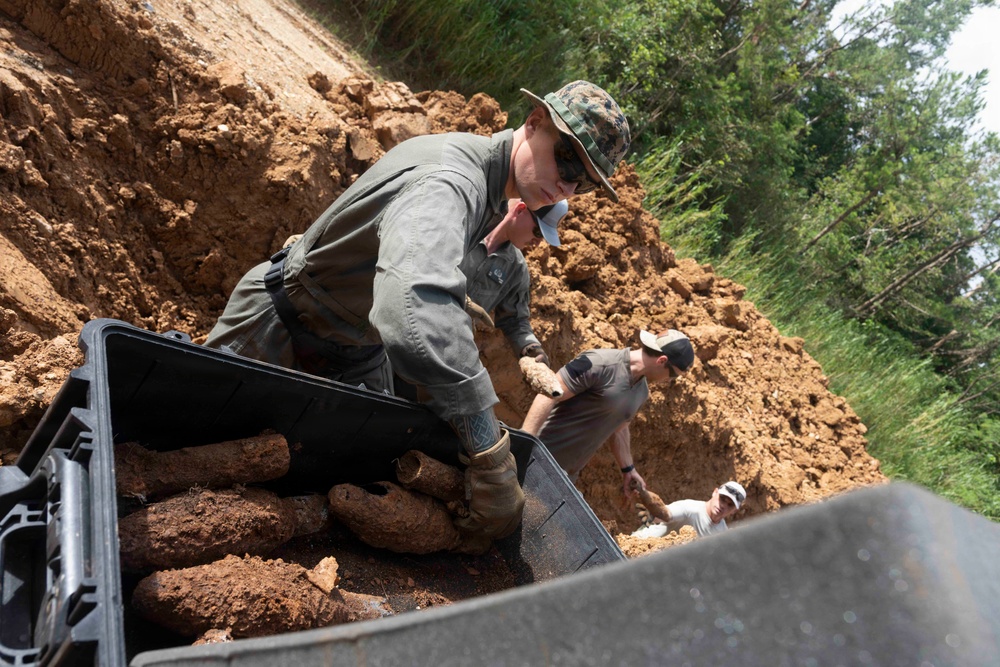 18th Wing disposes unexploded ordnance during Operation Sentinel Samurai
