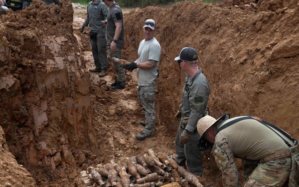 18th Wing disposes unexploded ordnance during Operation Sentinel Samurai