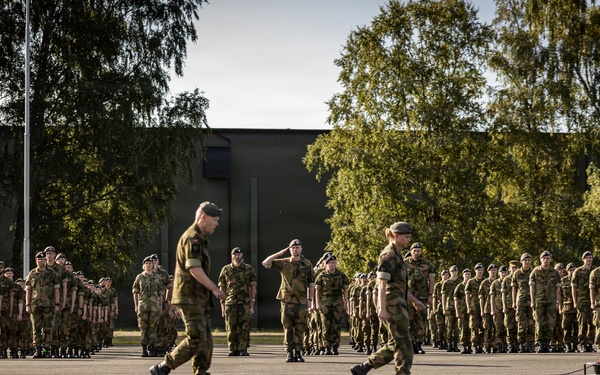 U.S. and Norwegian Forces Honor the Late King Harald V