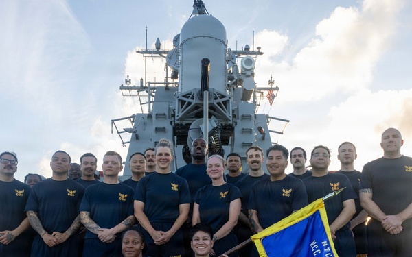 USS Mustin conducts physical training
