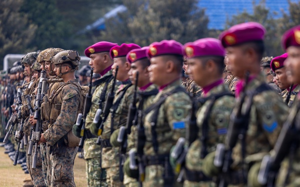 MRF-D Marines participate in closing ceremony for platoon exchange in Indonesia