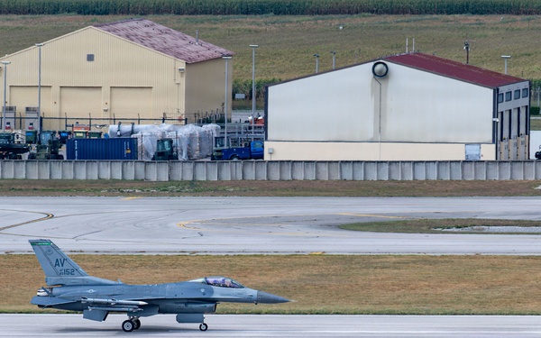 Aviano ATC conducts first landing from alternate tower during joint exercise