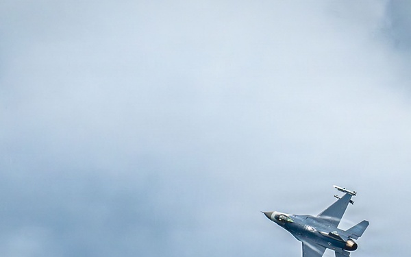 Aviano ATC conducts first landing from alternate tower during joint exercise