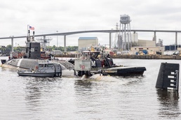 Norfolk Naval Shipyard Welcomes Moored Training Ship Daniel Webster For Inactivation