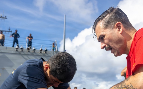 USS Mustin conducts security reaction force-bravo course